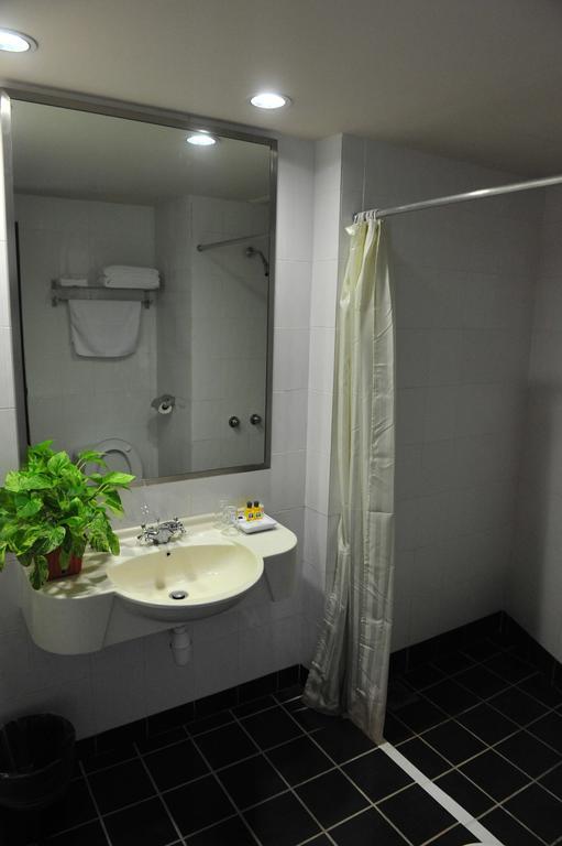 Hotel Summer View Kuala Lumpur Room photo